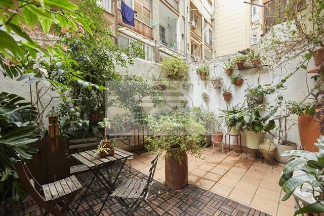 Planta baja en Venta en Carrer del Roser en El Poble Sec - Parc de Montjuïc