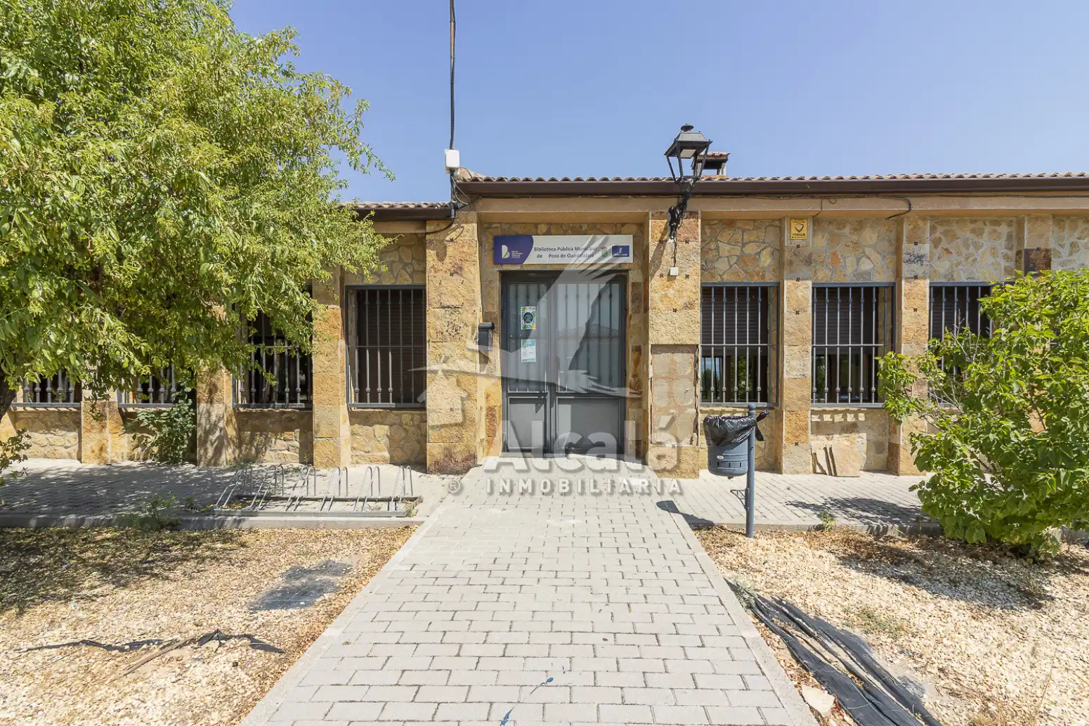 Vista exterior de Pis en venda en Pozo de Guadalajara amb Aire condicionat, Calefacció i Terrassa