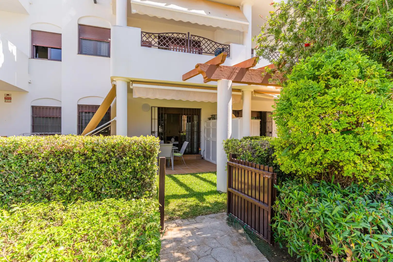 Apartment with pool for sale in La Barrosa, imagen 10