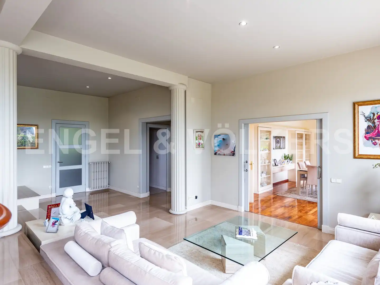 Sala d'estar de Casa o xalet de lloguer en Barcelona amb Aire condicionat, Calefacció i Jardí privat