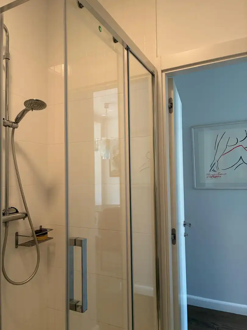 Baño de Piso en venta en Santander con Calefacción, Parquet y Terraza
