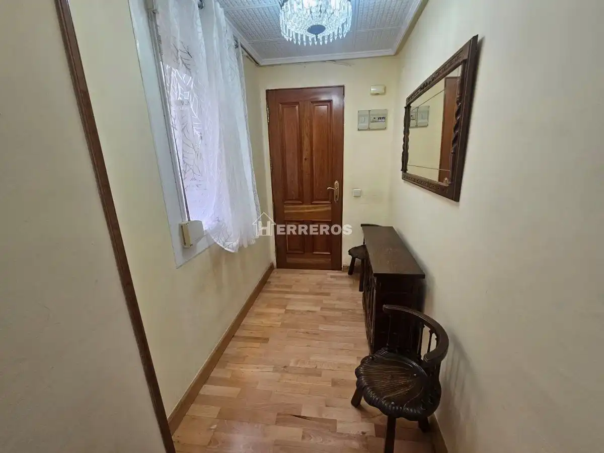 Flat for sale in  Logroño  with Heating, Parquet flooring and Furnished