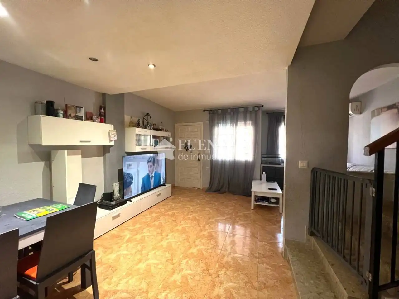 Vista exterior de Casa o chalet en venta en Santa Pola con Aire acondicionado, Terraza y Piscina comunitaria