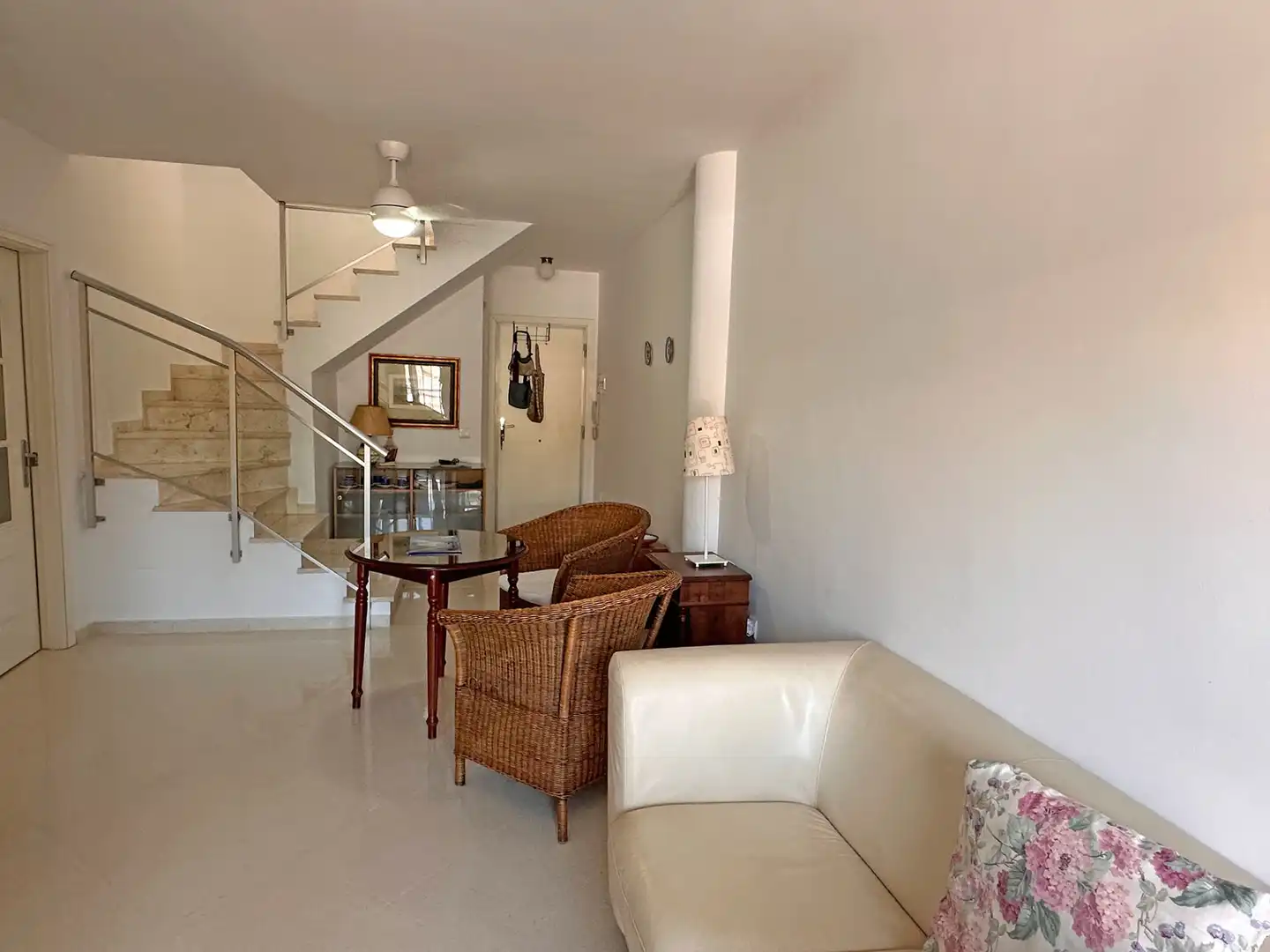 Living room of Attic for sale in Vélez-Málaga  with Terrace and Washing machine