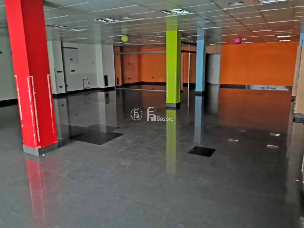 Gewerbefläche zum Verkauf in Calle Manuel de Palacios, imagen 3