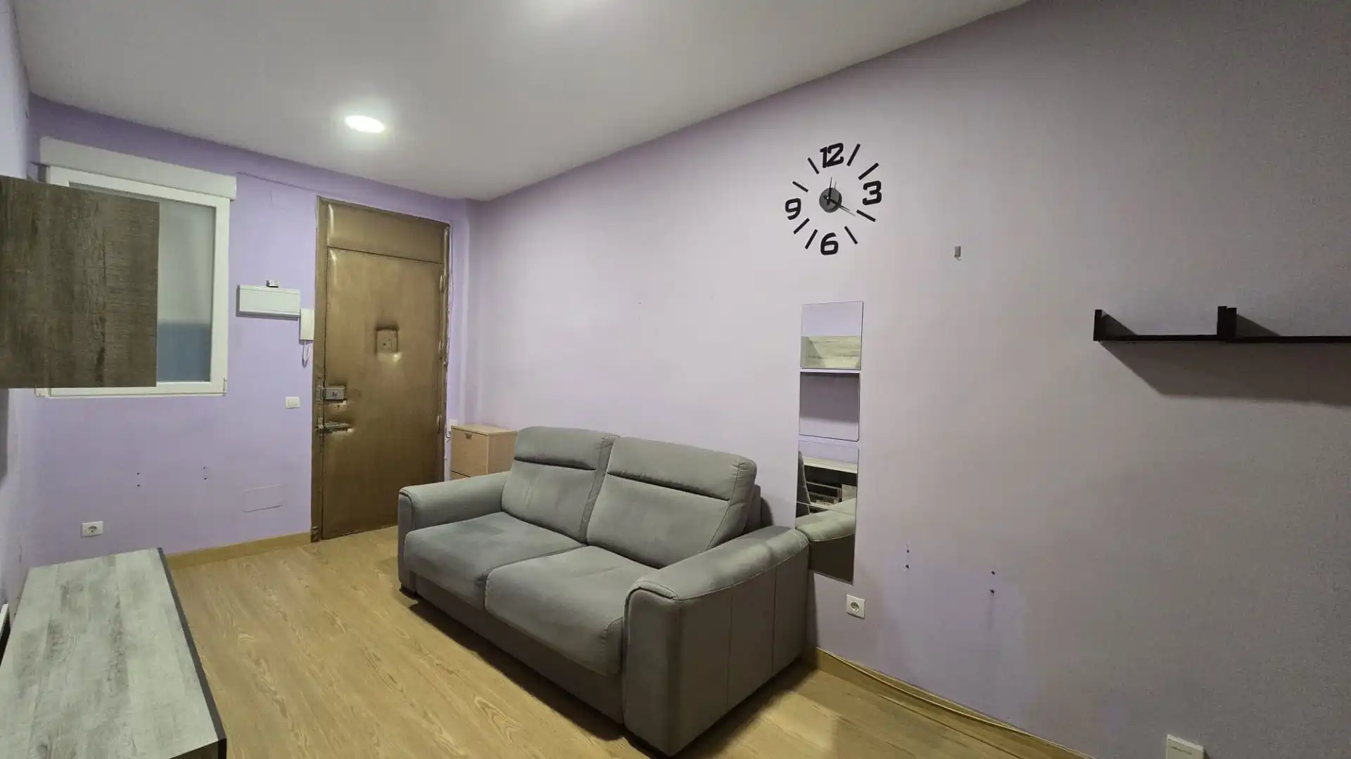 Sala de estar de Apartamento en venta en Madrid con Calefacción y Amueblado