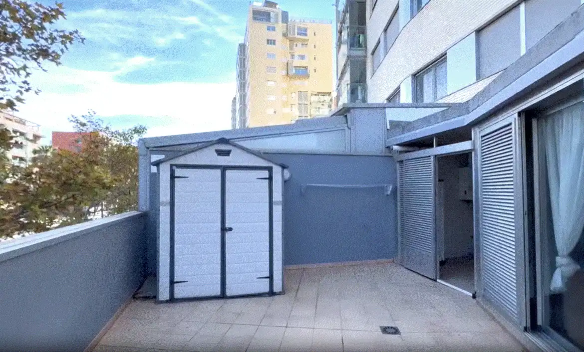 Außenansicht von Maisonette zum Verkauf in Valencia mit Klimaanlage, Heizung und Privatgarten