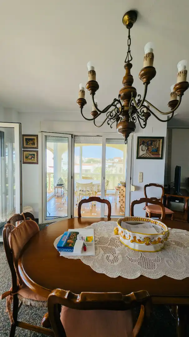 Menjador de Casa o xalet en venda en Oliva amb Aire condicionat, Calefacció i Jardí privat