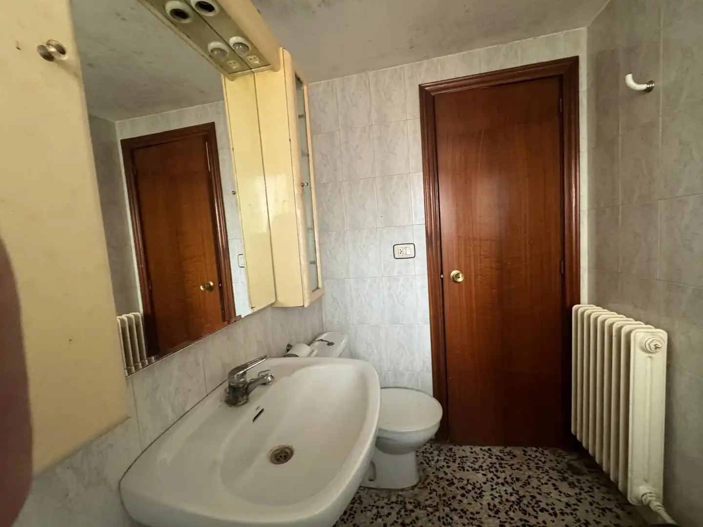 Baño de Piso en venta en Borja con Aire acondicionado, Calefacción y Terraza