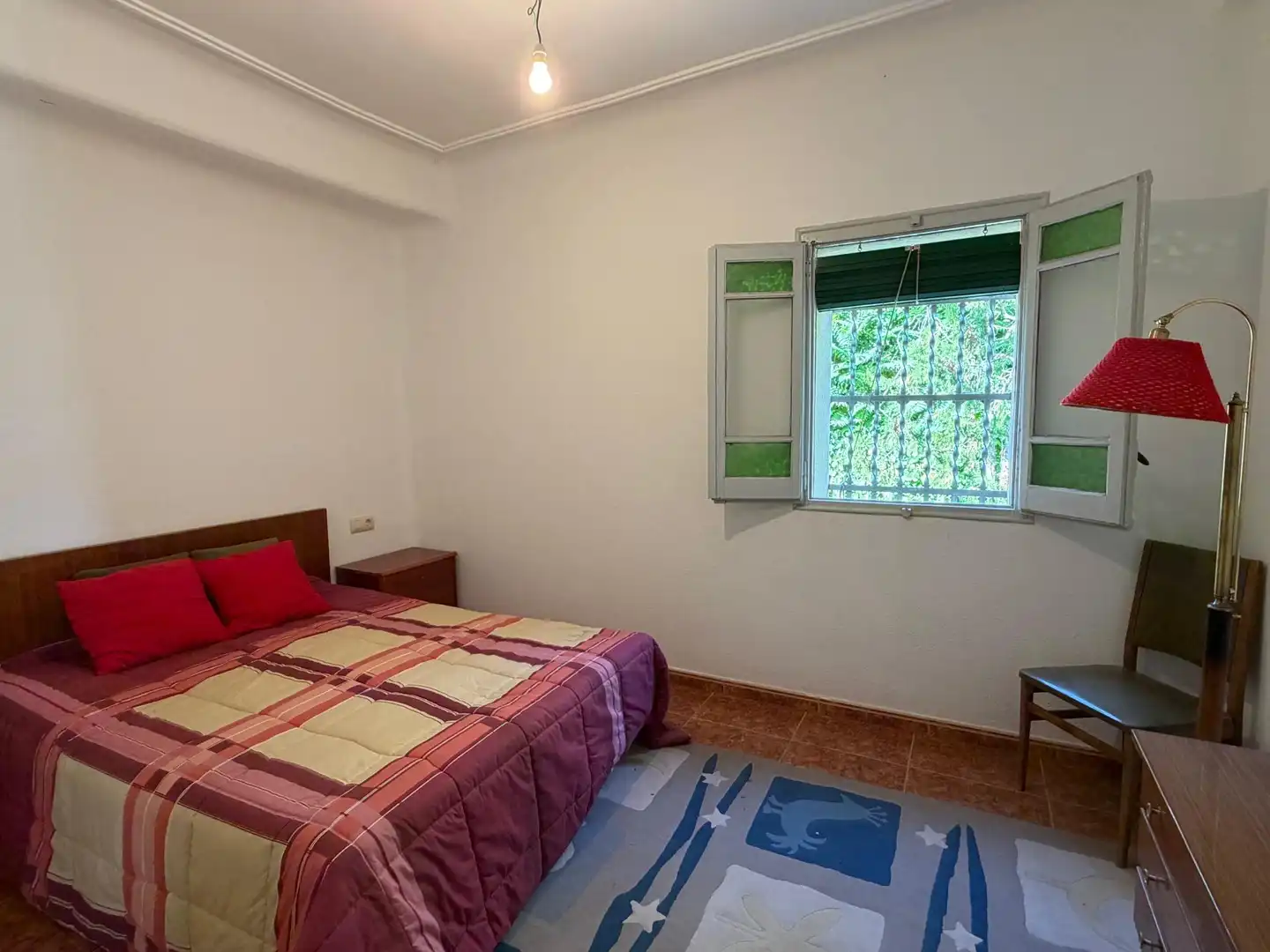 Dormitori de Casa o xalet en venda en Argençola amb Calefacció, Traster i Moblat