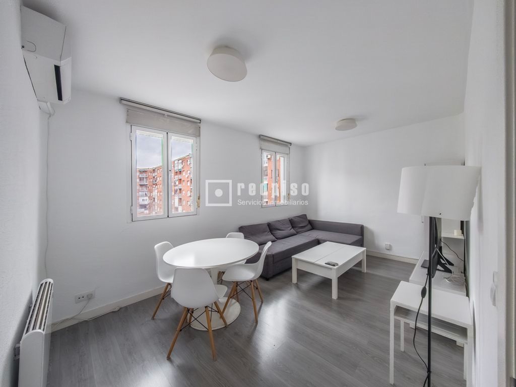Bedroom of Flat for sale in  Madrid Capital  with Air Conditioner and Heating