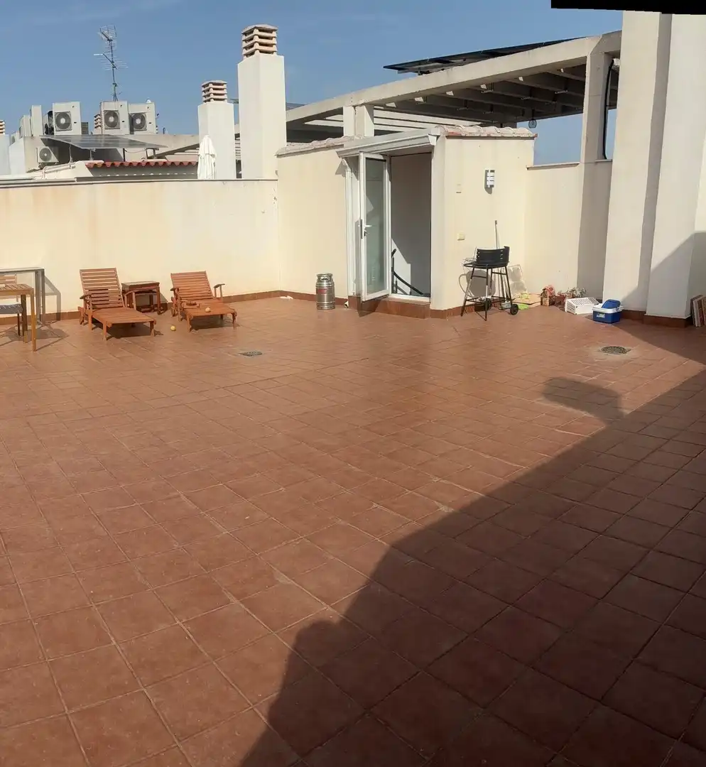 Terraza de Ático en venta en Torrent con Aire acondicionado, Calefacción y Jardín privado