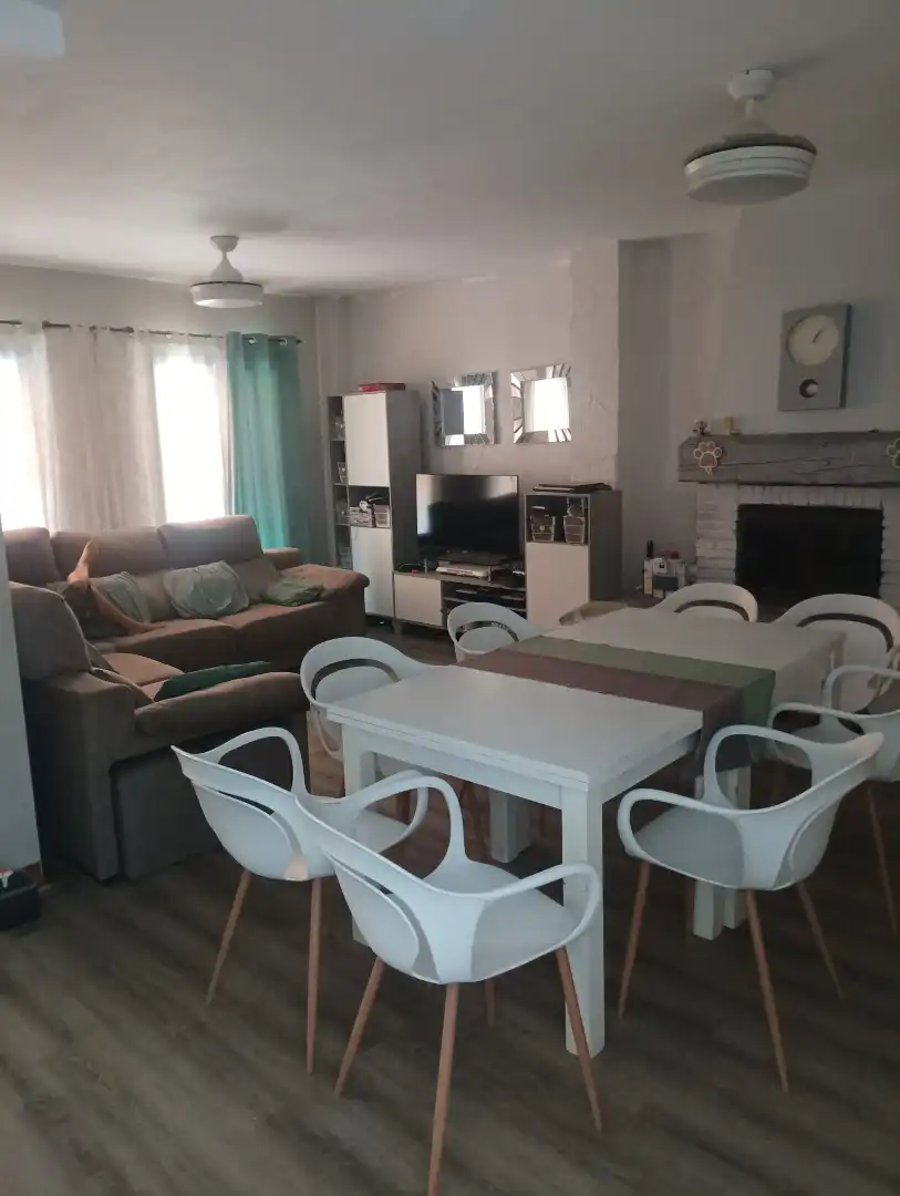 Living room of Houses for sale in Sevilla  with Air Conditioner, Private garden and Parquet flooring