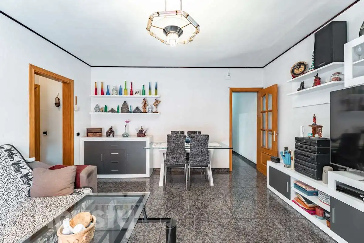 Sala de estar de Piso en venta en Vilafranca del Penedès con Calefacción, Trastero y Balcón