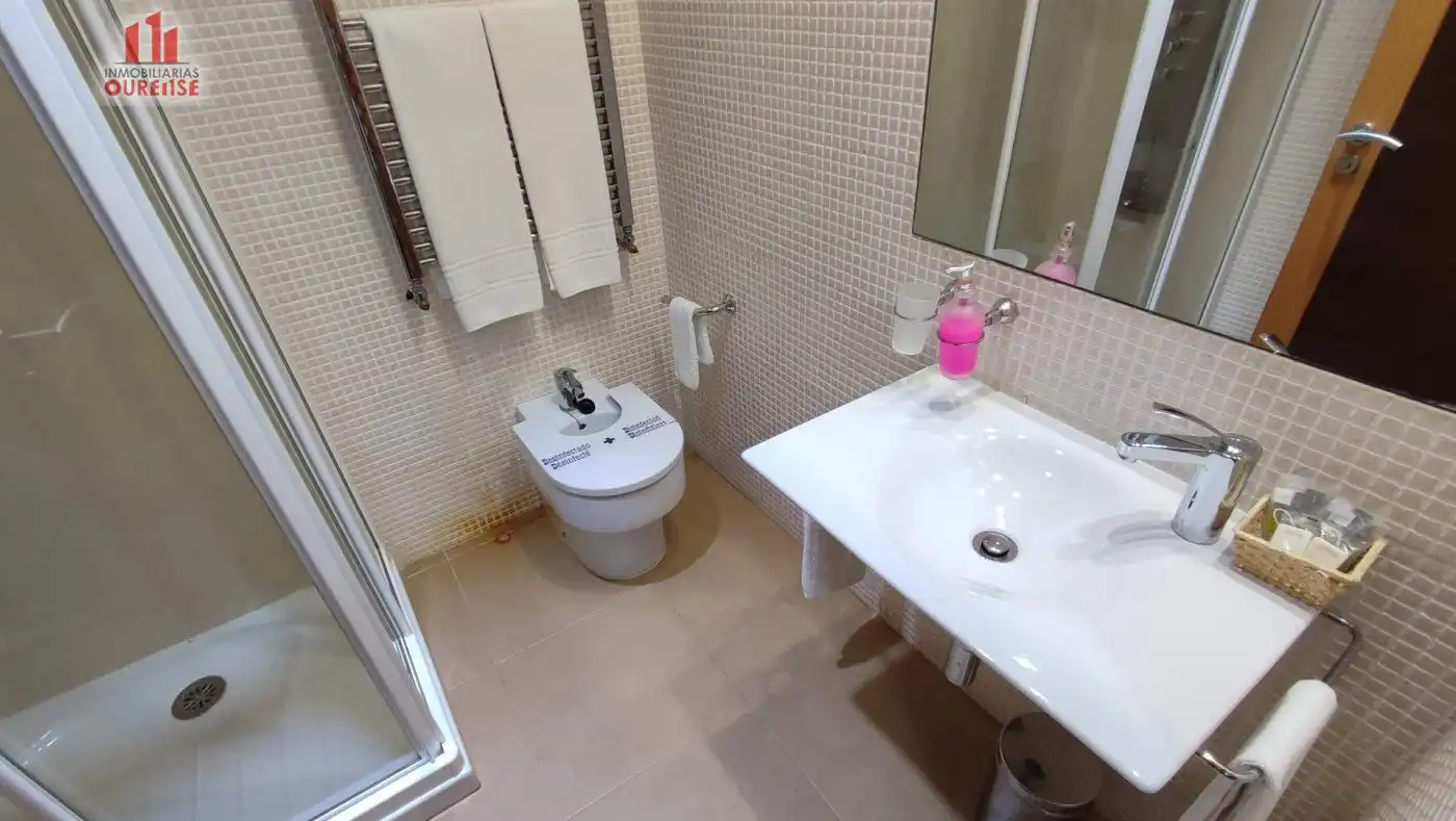 Baño de Edificio en venta en Nogueira de Ramuín