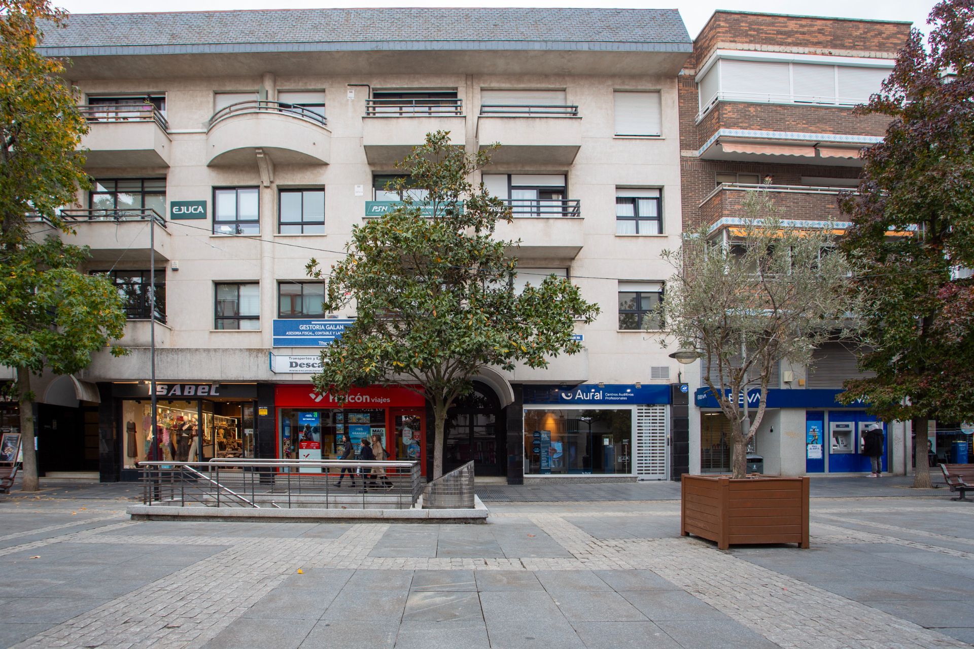 Exterior view of Duplex for sale in Majadahonda  with Heating, Terrace and Furnished