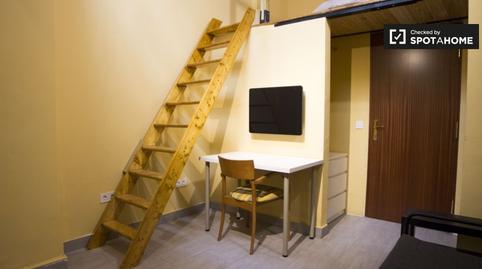 Photo 3 of Study to share in Guindalera, Madrid