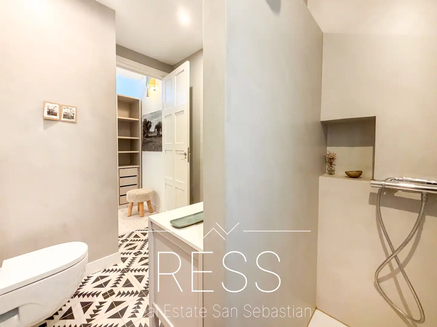 Badezimmer von Wohnung zum Verkauf in Donostia - San Sebastián  mit Heizung, Terrasse und Möbliert
