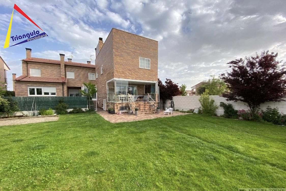 Jardí de Casa adosada en venda en Encinillas amb Calefacció, Jardí privat i Terrassa