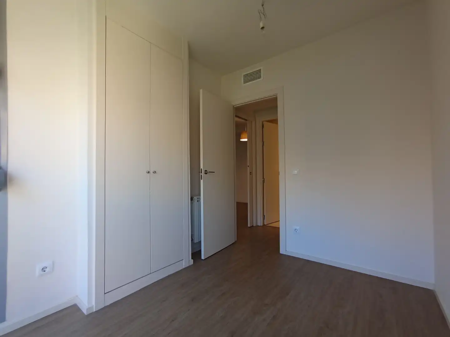 Schlafzimmer von Wohnung zur Miete in Madrid mit Klimaanlage, Heizung und Abstellraum