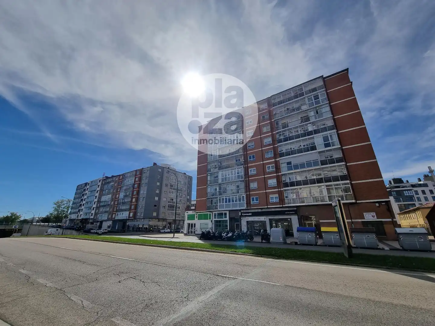 Aparcament de Pis en venda en Burgos amb Calefacció, Terrassa i Moblat