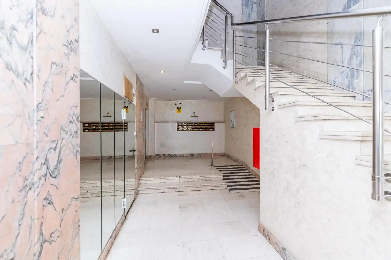 Flat for rent in Granada  with Air Conditioner, Furnished and Balcony