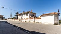 Vista exterior de Casa o xalet en venda en Vacarisses amb Calefacció, Jardí privat i Terrassa