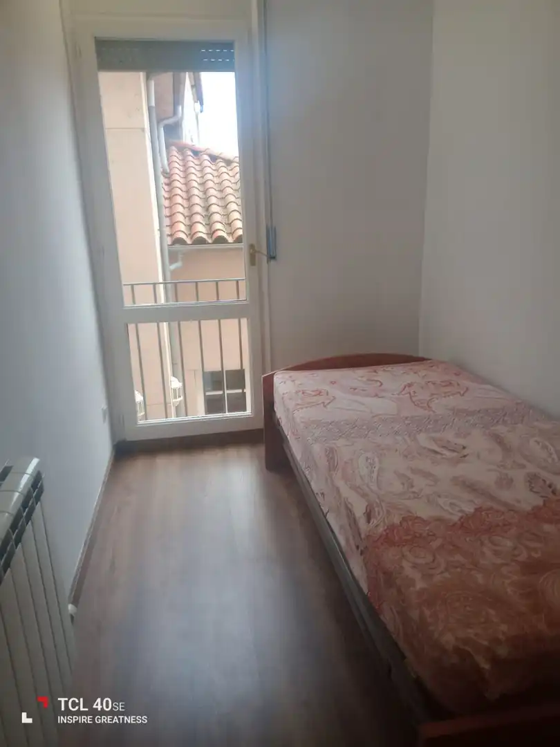 Habitación de Casa adosada en venta en Centre