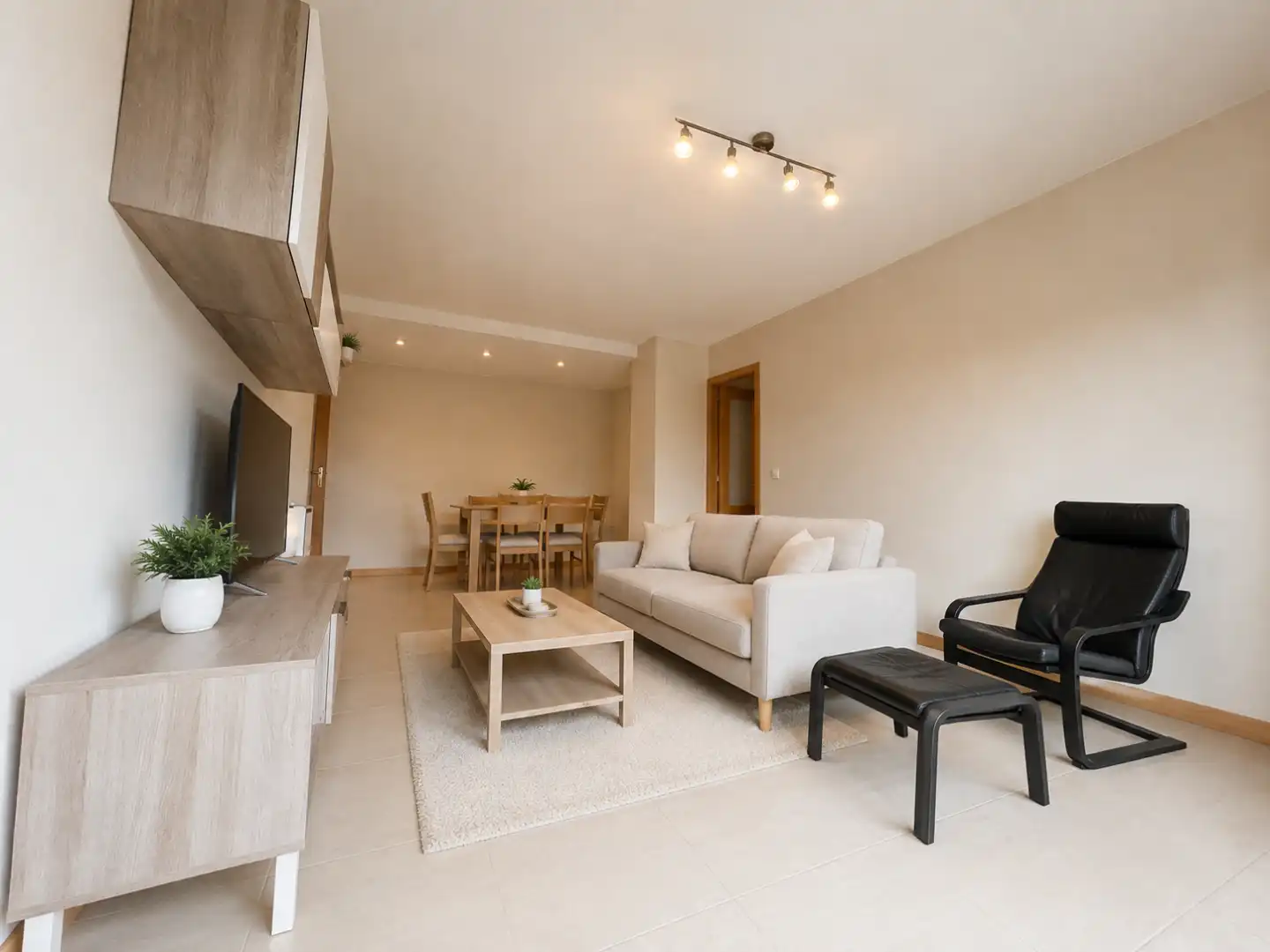 Sala de estar de Piso en venta en Paterna con Aire acondicionado, Calefacción y Piscina