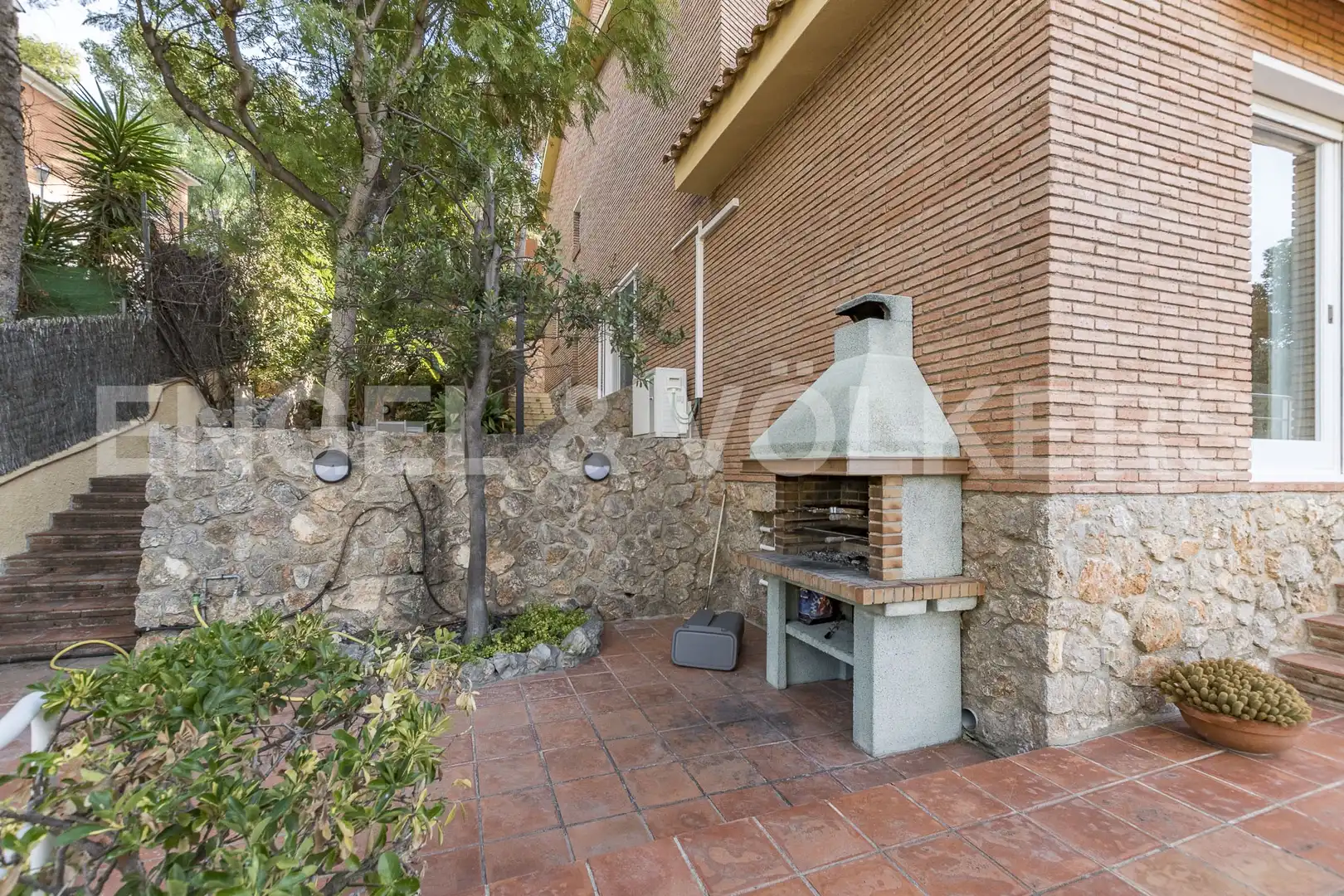 Terrassa de Casa o xalet en venda en Castelldefels amb Aire condicionat, Calefacció i Jardí privat