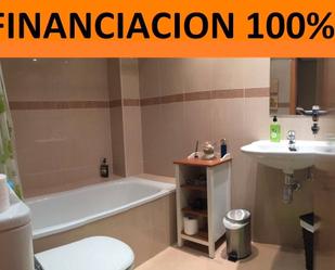 Bathroom of Attic for sale in Cadrete  with Air Conditioner, Heating and Terrace