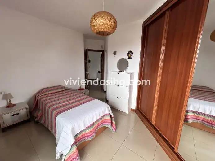 Flat for sale in Calle la Gorvorana, Longuera - Toscal