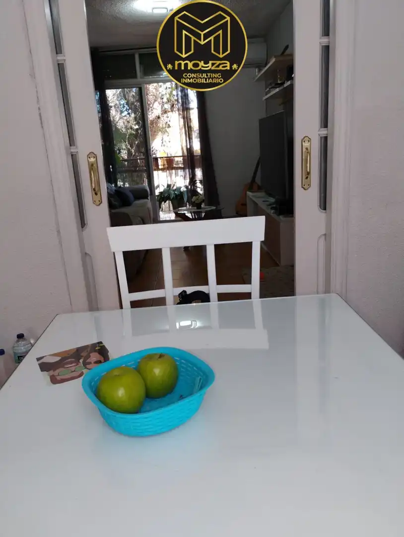 Appartamento con terrazza in affitto a Linarejos, imagen 4