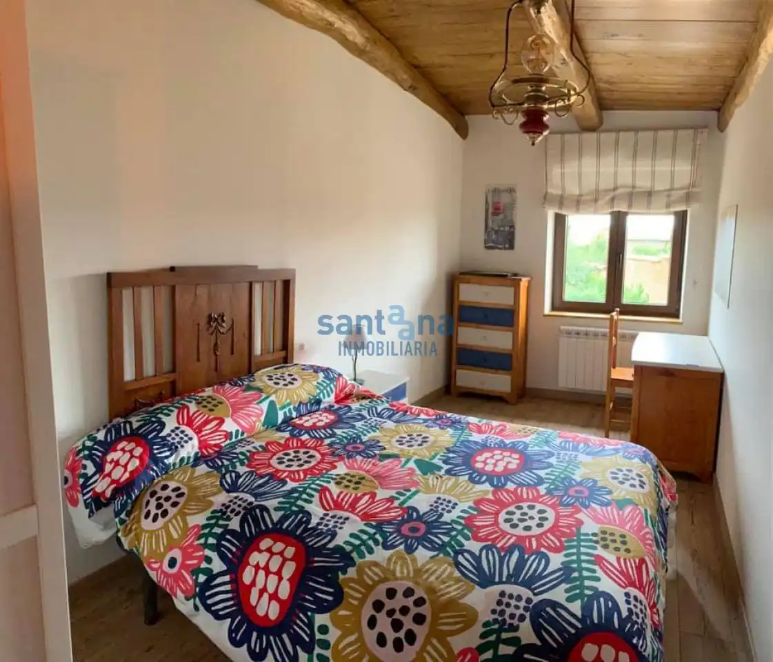 Habitación de Finca rústica de alquiler en Villaturiel con Calefacción, Jardín privado y Terraza