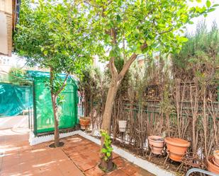 Jardí de Casa adosada en venda en Armilla amb Terrassa, Balcó i Alarma