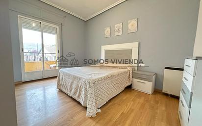 Bedroom of Flat for sale in Ourense Capital   with Heating, Furnished and Balcony