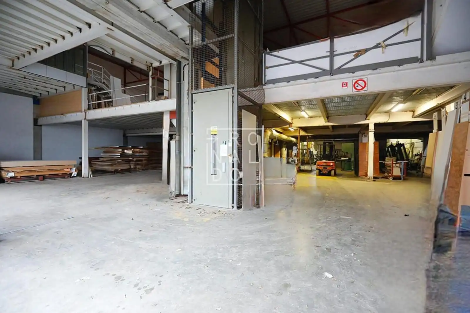 Nau industrial en venda a GABIRIA