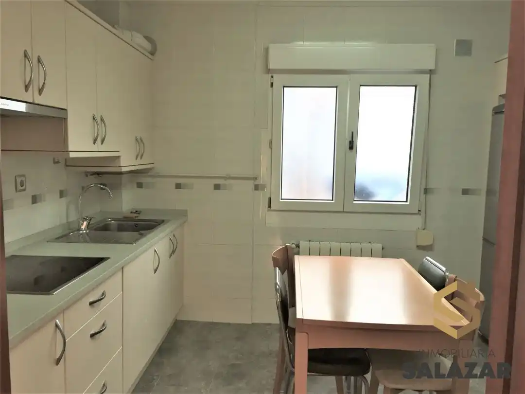 Cocina de Piso de alquiler en Bilbao  con Calefacción