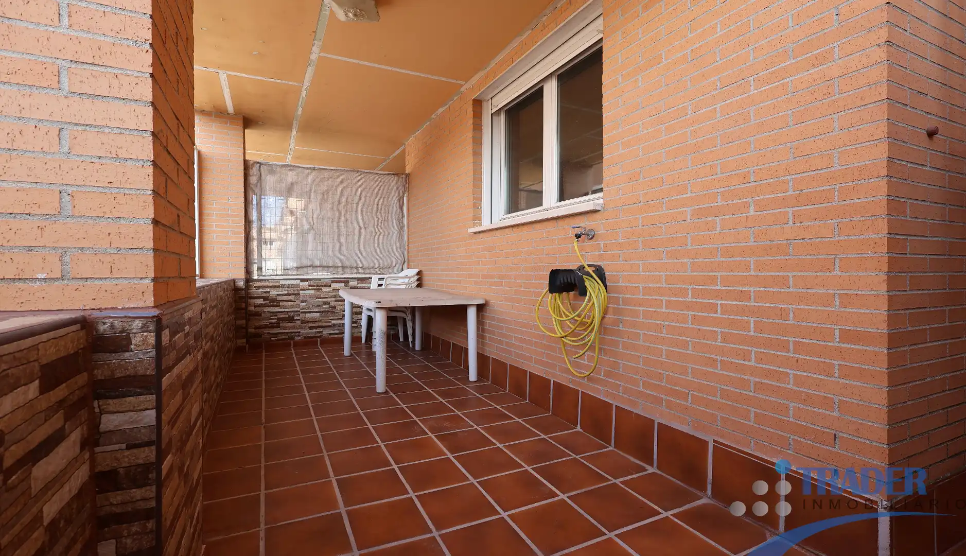 Terraza de Piso en venta en Camarena con Jardín privado, Terraza y Trastero