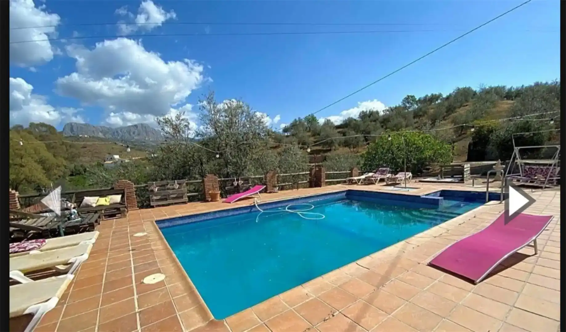 Piscina de Finca rústica en venda en Riogordo amb Piscina