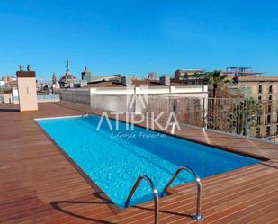 Swimming pool of Flat for sale in  Barcelona Capital  with Air Conditioner