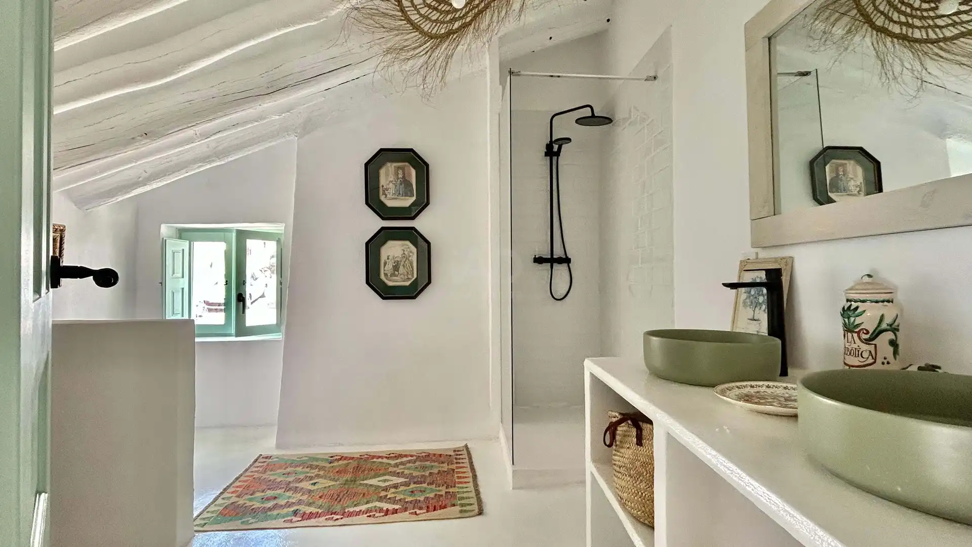 Bathroom of Houses for sale in Riogordo  with Terrace and Swimming Pool