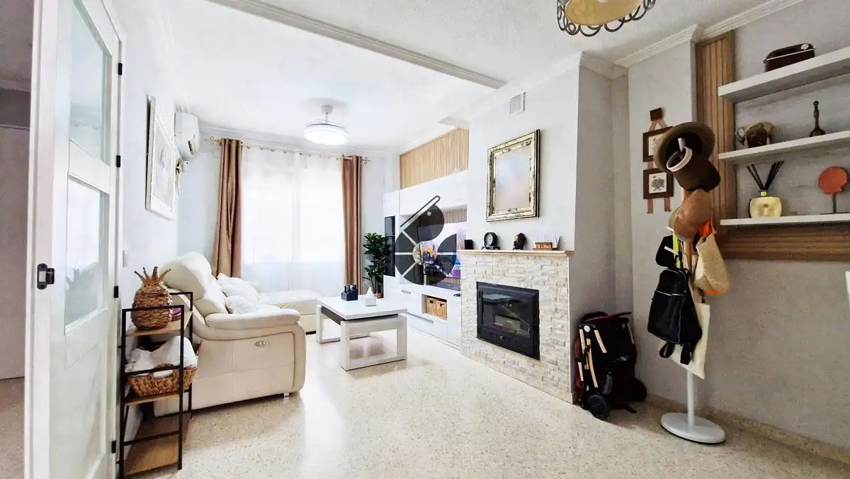 Casa a schiera in vendita a Coria del Río, imagen 4