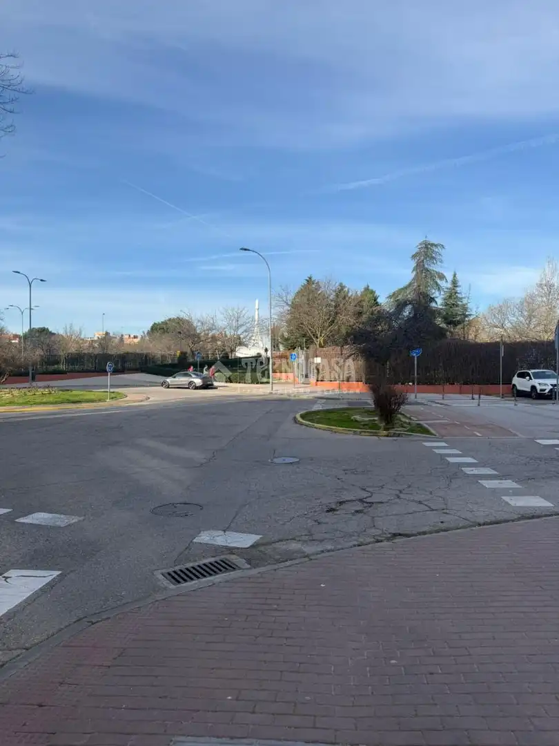 Außenansicht von Garage zum Verkauf in Fuenlabrada mit Alarm