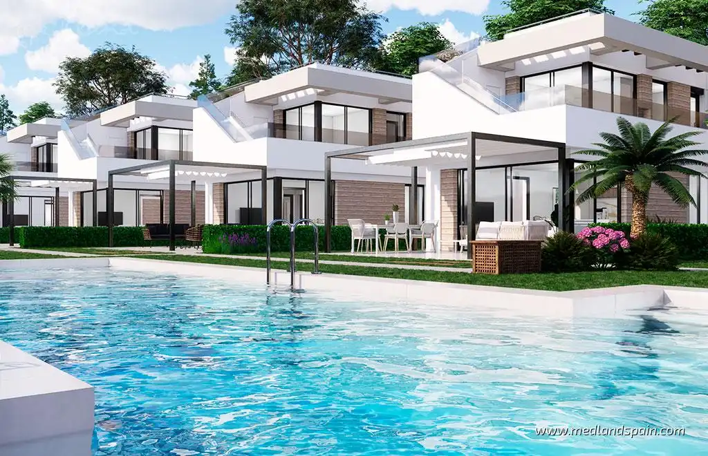 Chalet con piscina en venta en El Pinar de Campoverde, imagen 6