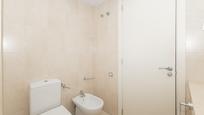 Bathroom of Flat for sale in  Barcelona Capital  with Air Conditioner, Heating and Terrace