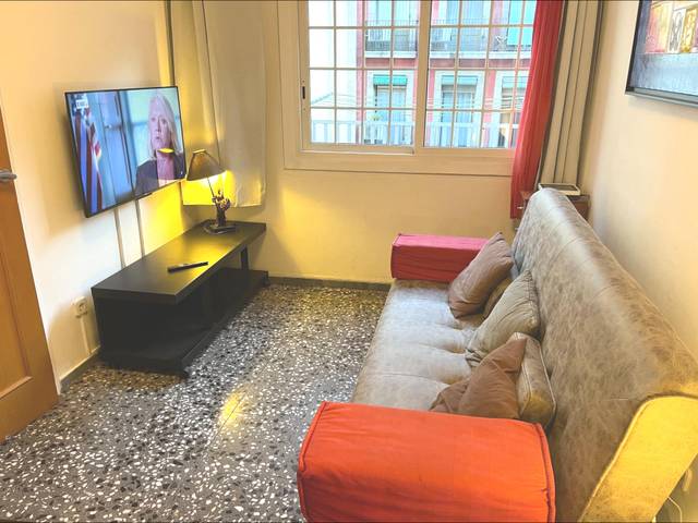 Apartamento en Alquiler en Calle Sils en Barri Gòtic