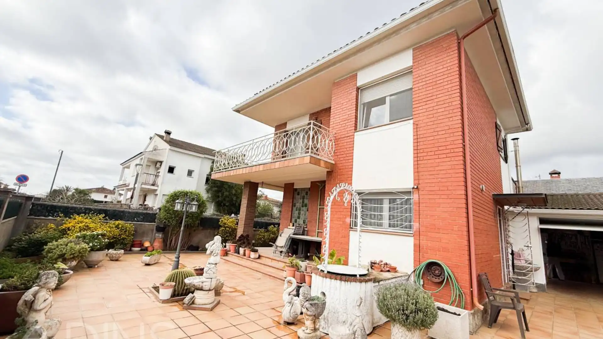 Casa o chalet en venta en Calle Pau Casals, Palau-solità i Plegamans