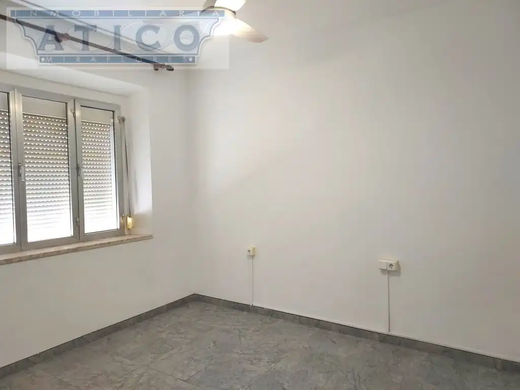 Bedroom of Flat for sale in Sevilla