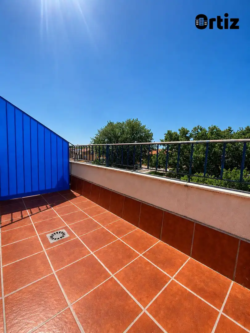 Terrasse von Dachboden zum Verkauf in Alovera mit Heizung, Terrasse und Abstellraum